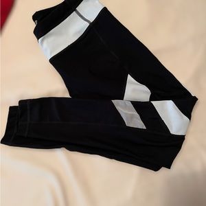 90 Degree By Reflex black and white workout leggings